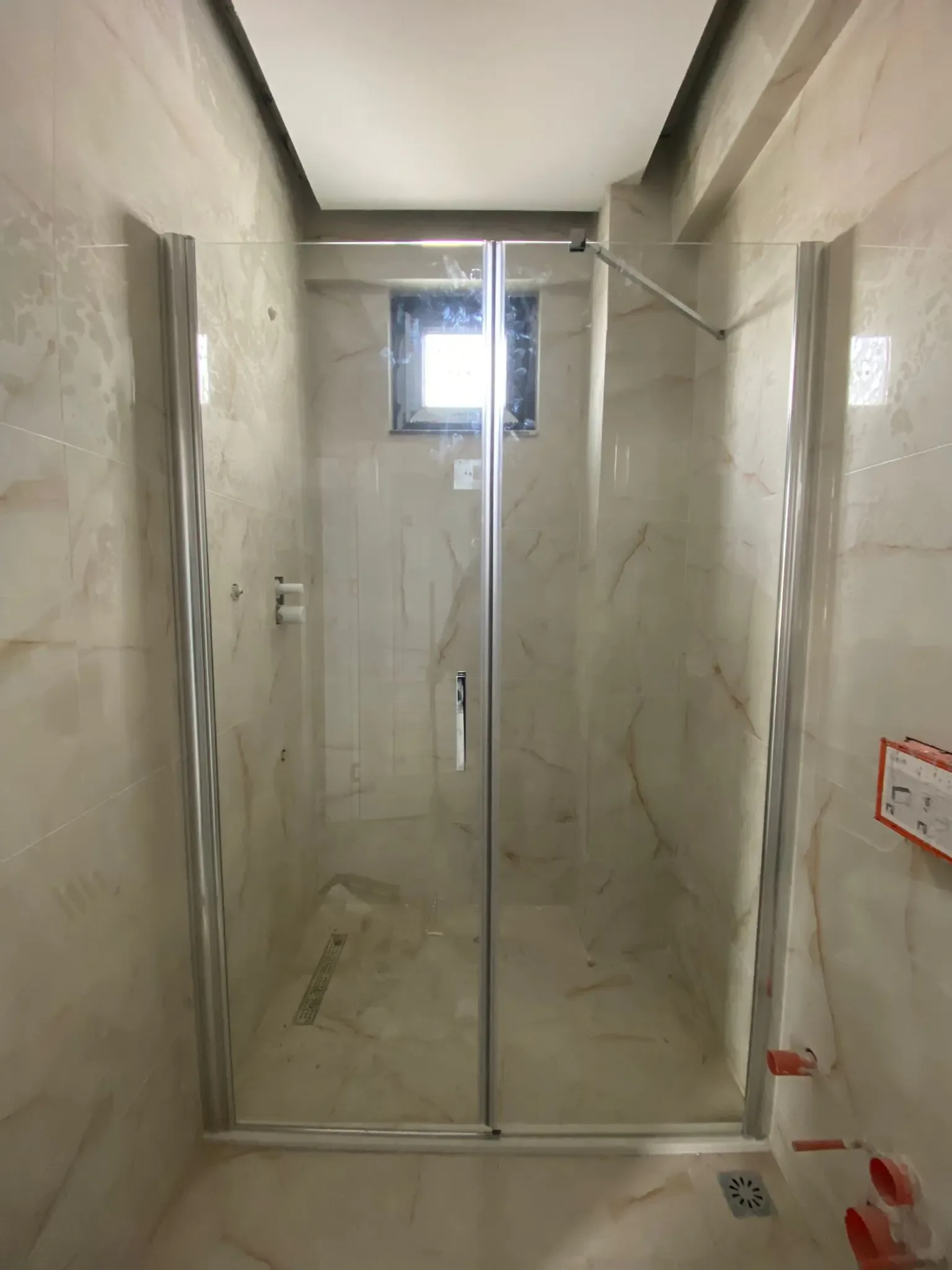 Kardelen Boy Duş Kabini | Menteşe Serisi | Sakarya Duşakabin